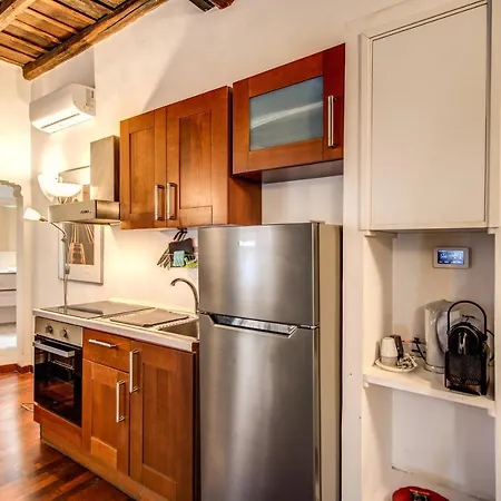 Colonna - Trastevere Roma